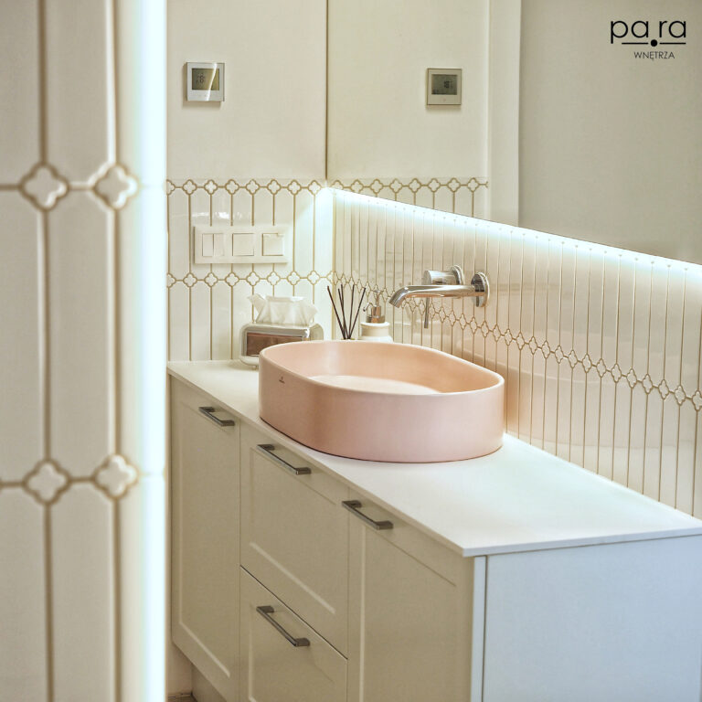 CECILE • ŁAZIENKA